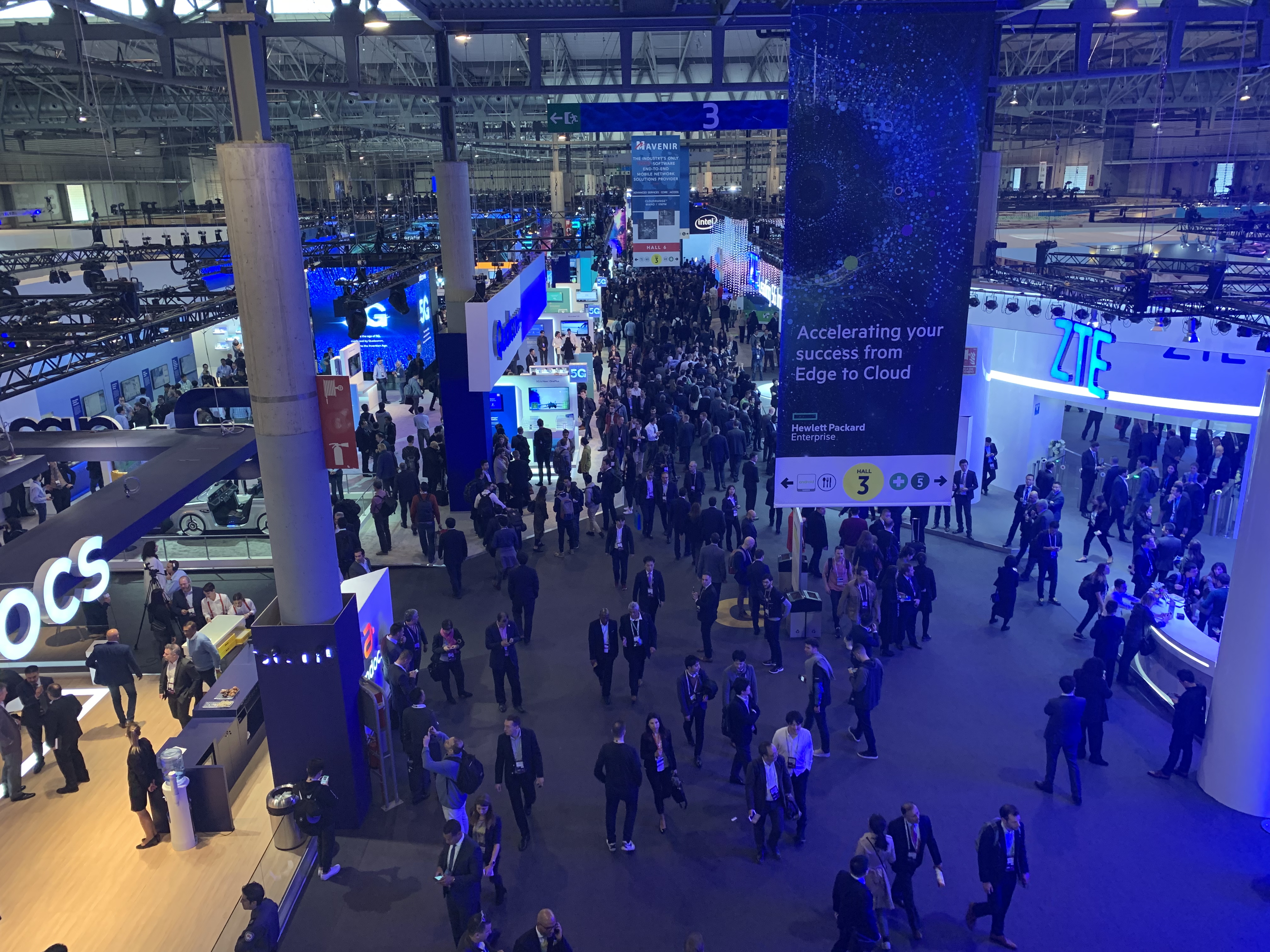MWC 2019 (46487932494) Ian Hughes (1)
